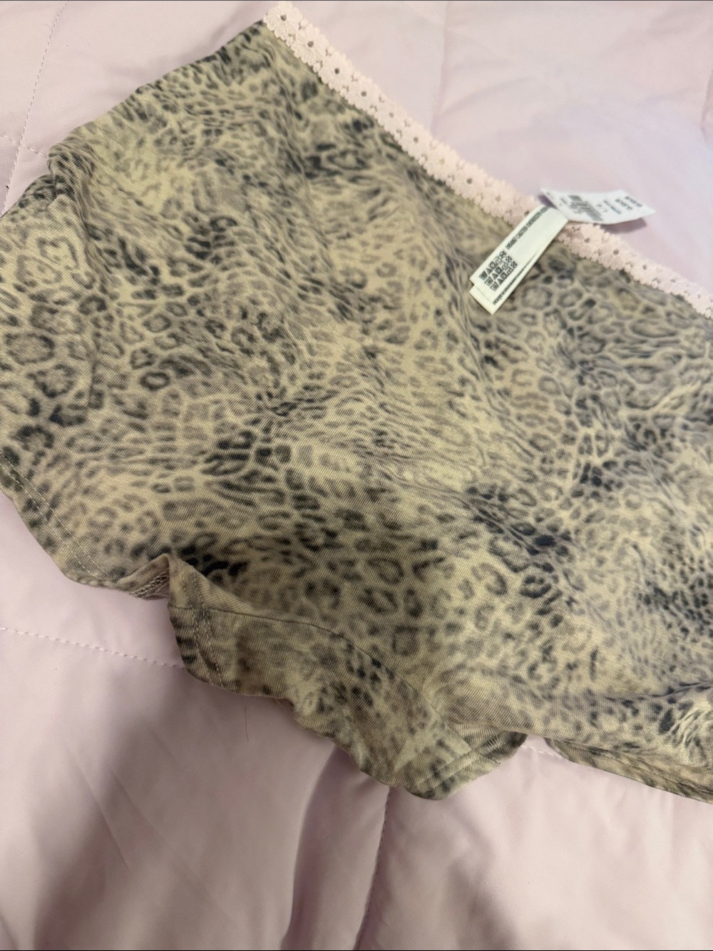 NWT PINK Victoria’s Secret Animal Print Pink Lace Trim Boy Short Panty - Picture 2 of 2